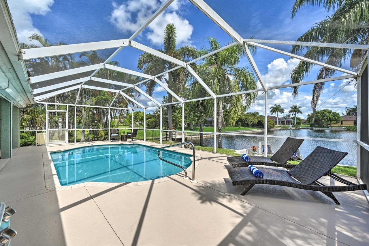 Pet-Friendly Escape With Dock And Kayaks In Cape Coral别墅 外观 照片